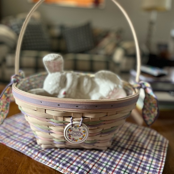 Longaberger 2000 Easter Basket - Picture 10 of 15